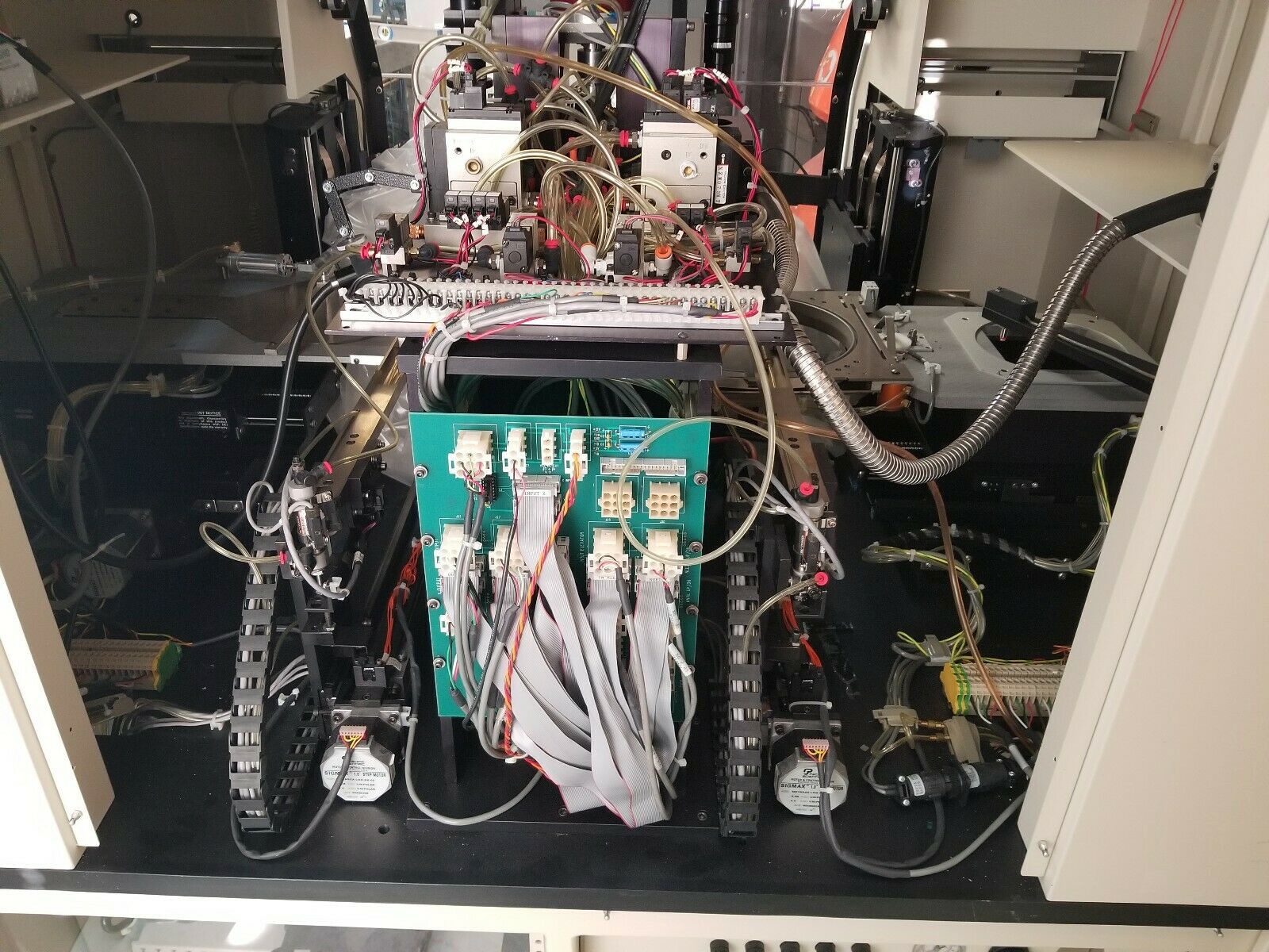 BESI / LAURIER DS-7000