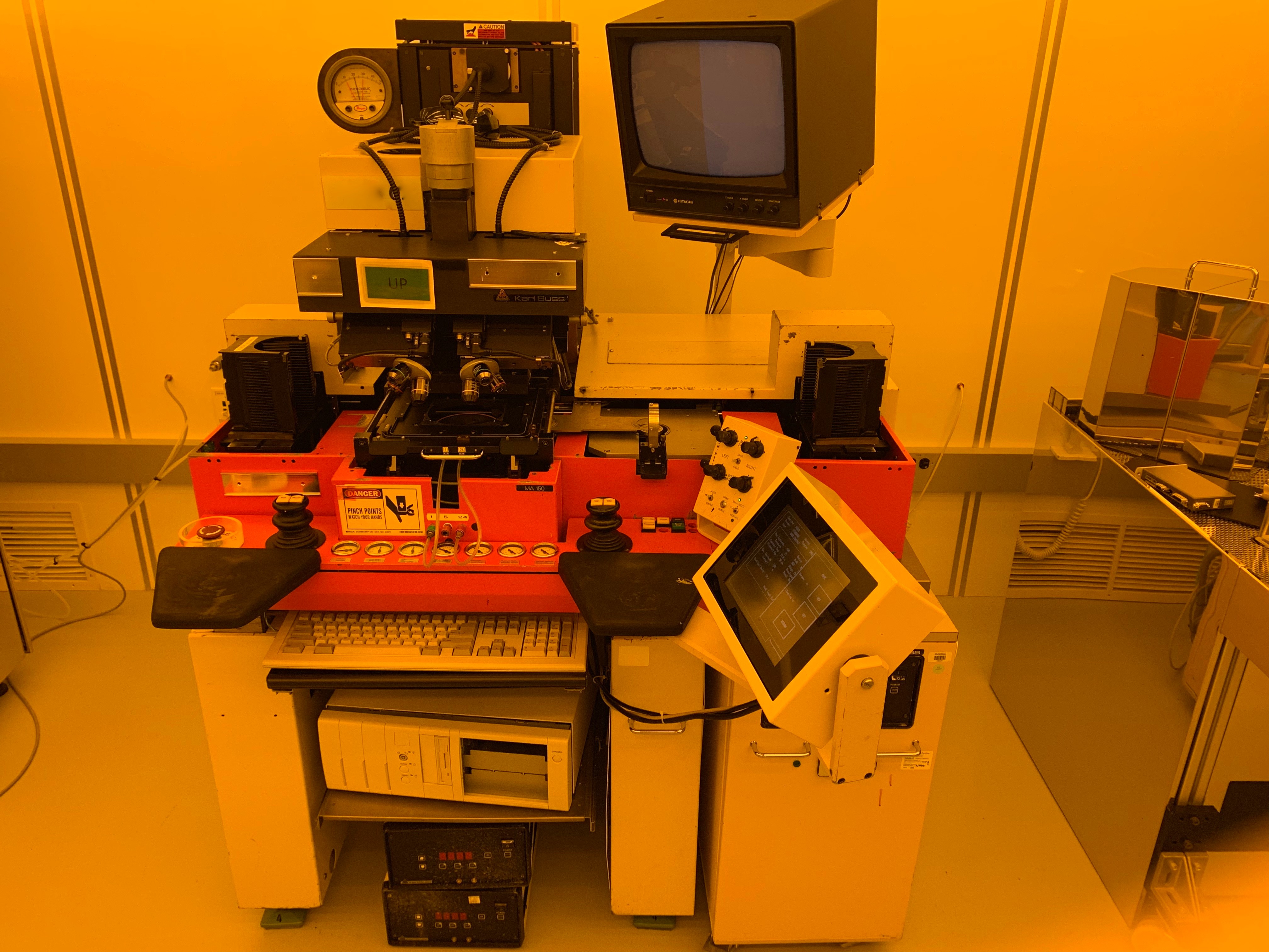 SUSS MicroTec / KARL SUSS MA150