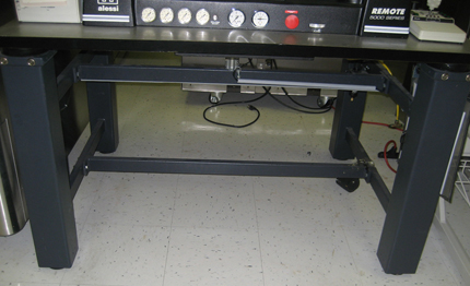 KINETIC SYSTEMS VIBRAPLANE 1202-22-12S