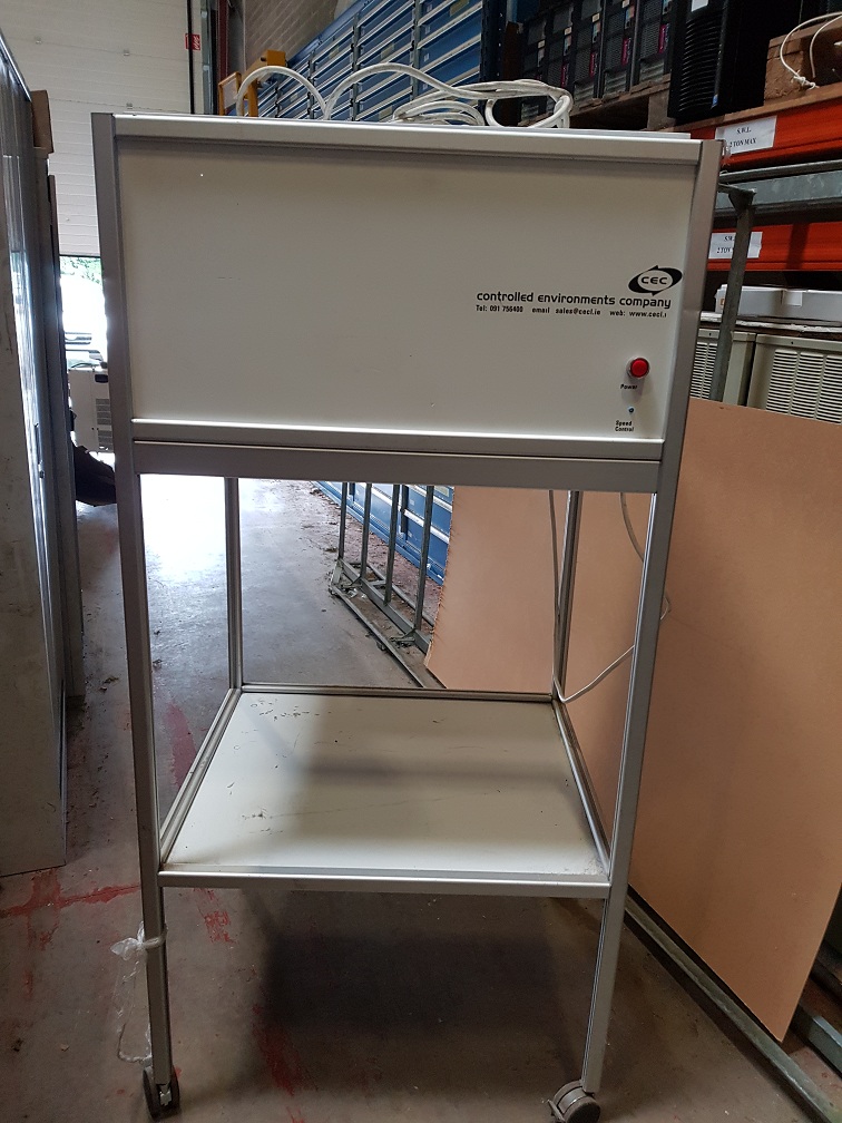 CES LAMINAR FLOW HOOD
